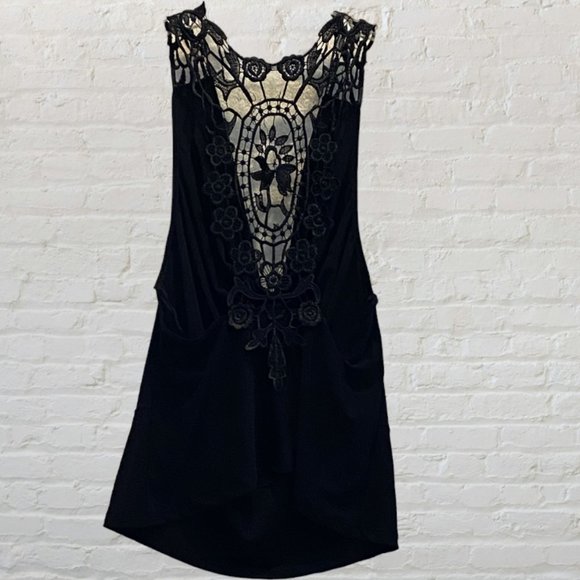 M.K.M. DESIGNS -- Halter Top, Black Sleeveless w/Lace Back/Shoulder Straps, Long - Picture 9 of 13